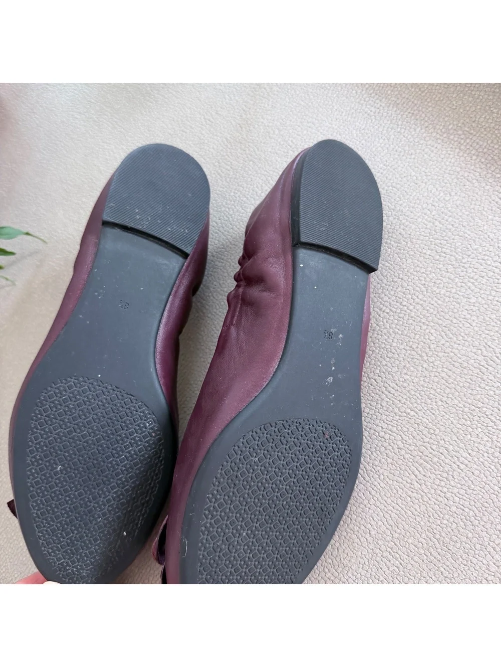 Tory Burch Women's Burgundy Leather Ballet Flats | Floral Detail Size 8.5